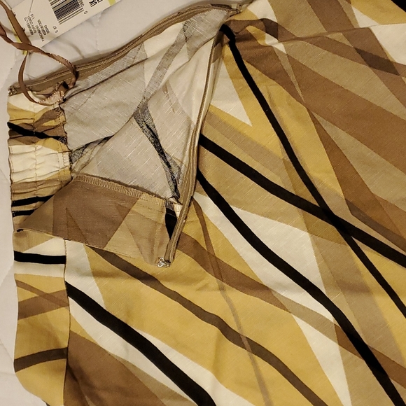 KASPER Printed Plus Size A-line Maxi Skirt 18W Yellow Gold NWT - Picture 4 of 6